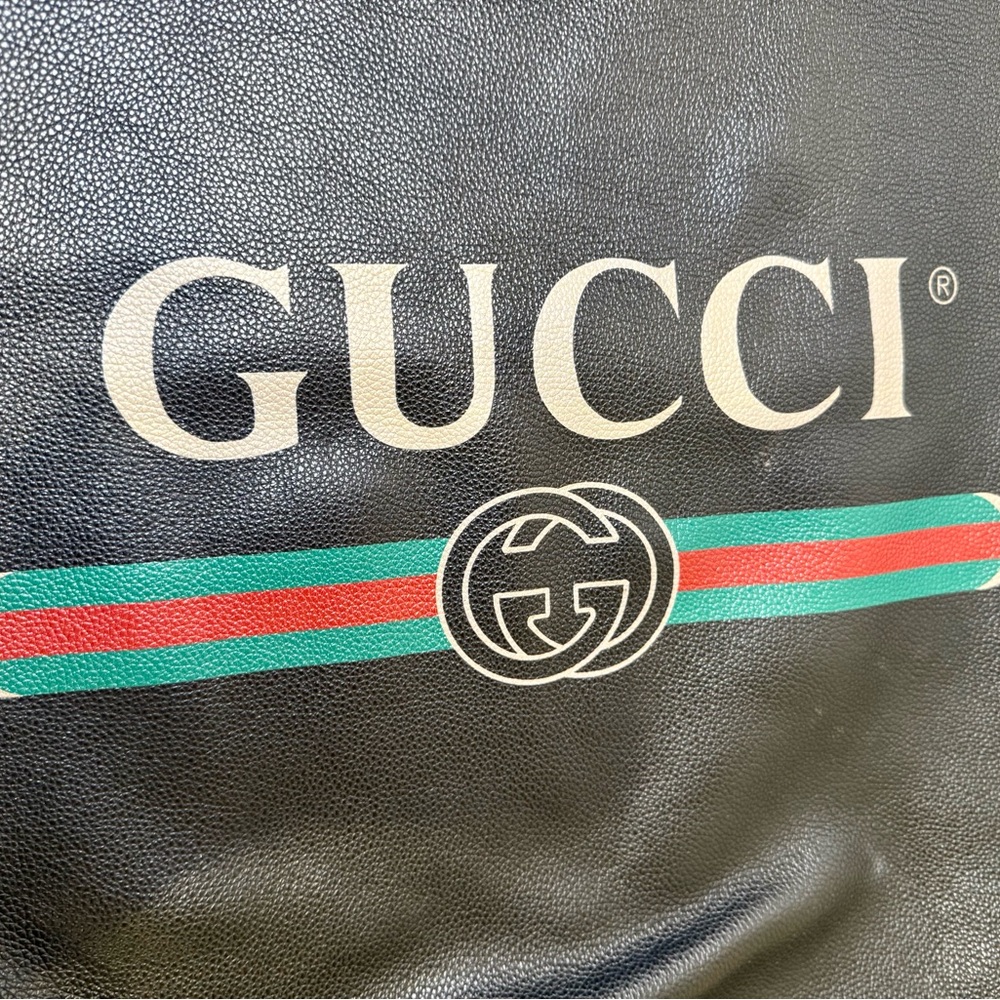 Gucci Black Leather Tote with Iconic GG Logo - Picture 2 of 7